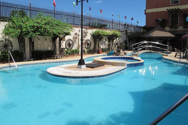 Crown Regency Suites & Residences Mactan photo 5