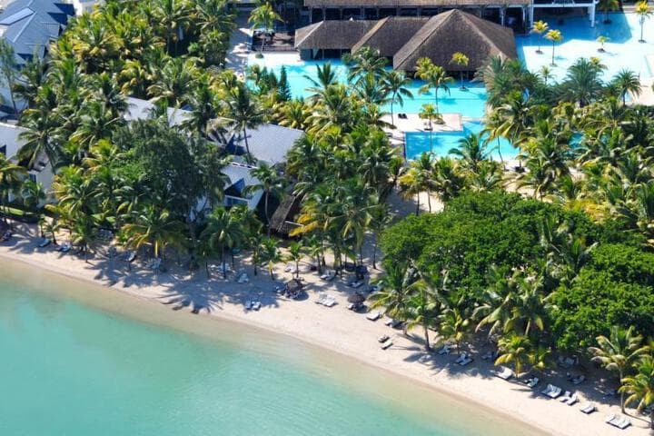 Balaclava Beach destination view