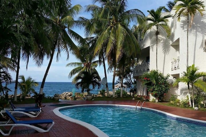 Ocho Rios Beach Resort at ChrisAnn photo 4