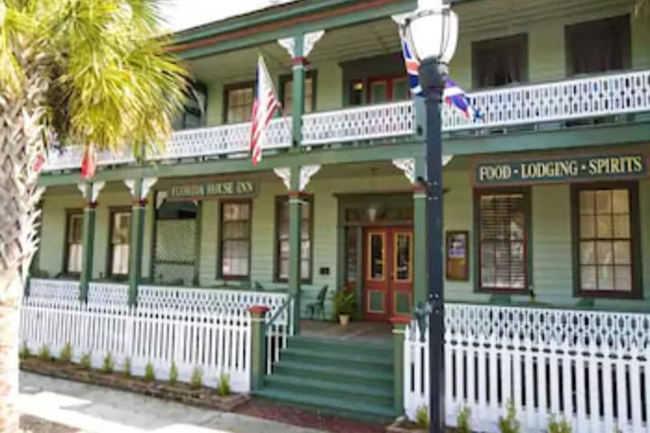 Florida House Inn photo 3