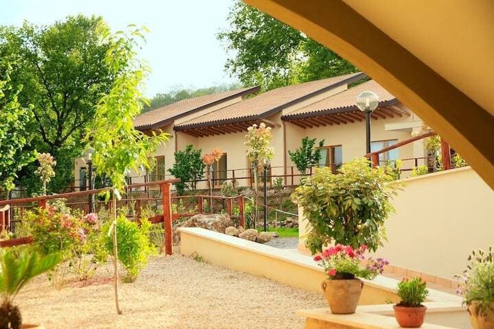 aCasaMia Wine Resort Borgo Salella photo 2