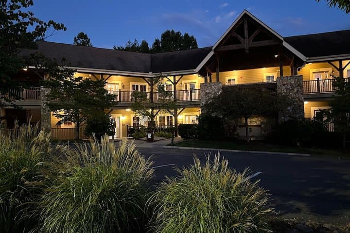Viewpoint Condominiums photo 5