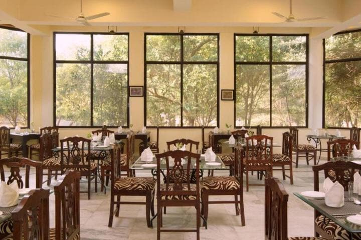 Sterling Sariska photo 4
