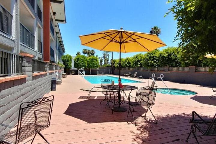 Motel 6 ARTESIA CA photo 3
