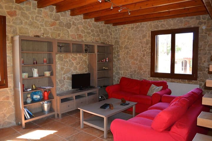Pyrgos Luxury Country Home photo 4