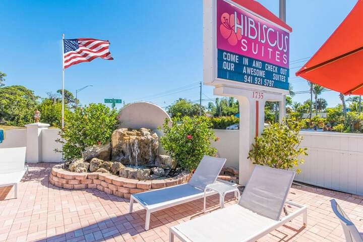 Hibiscus Suites Gateway to Siesta Key photo 5