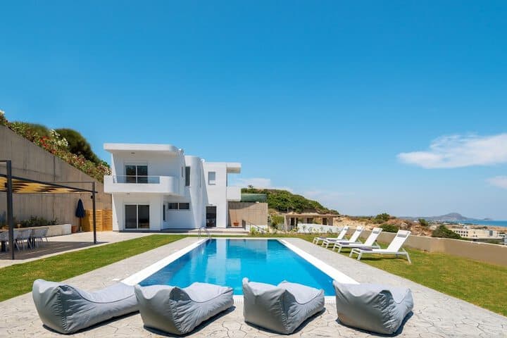 Hill & Sea View Villas photo 5