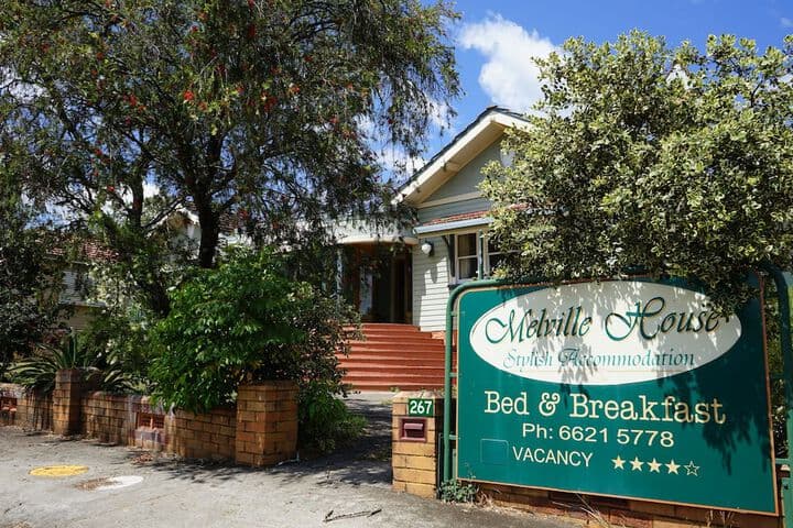 Melville House photo 4