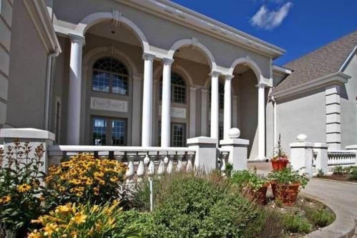 Claremont Inn & Winery photo 2