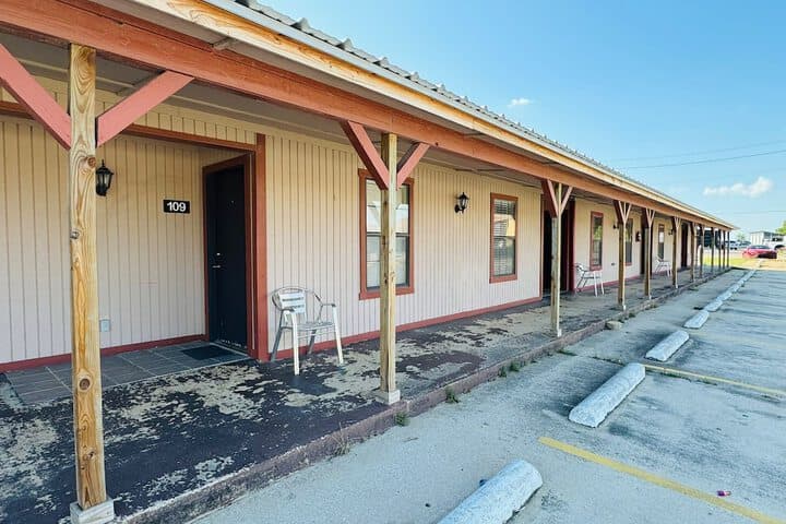 Four Horsemen Hotel photo 2