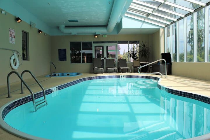 Medallion Inn & Suites photo 2