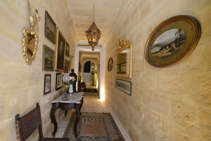 Paulos Valletta photo 1