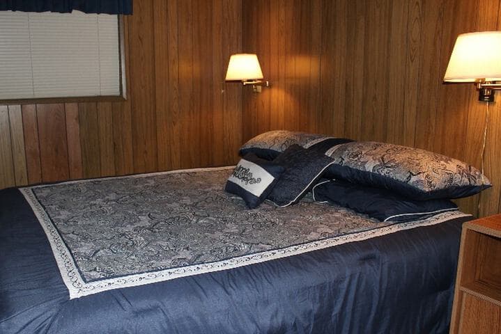 Bears Lair photo 1