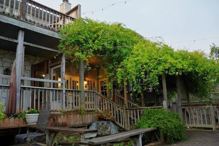 Equinox Inn at Biscuit Hill photo 3