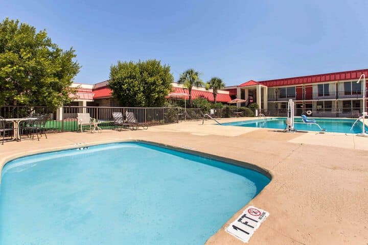 Rodeway Inn Santee I-95 photo 4