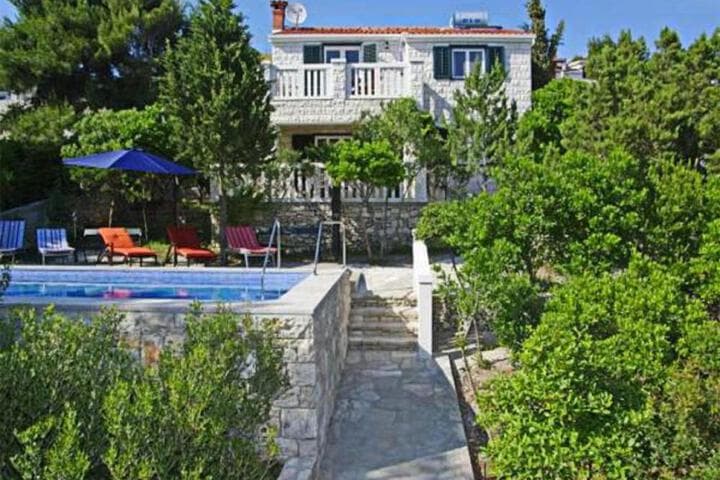 Villa Nova photo 1