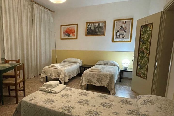 Venice Treviso Airport Bed photo 5