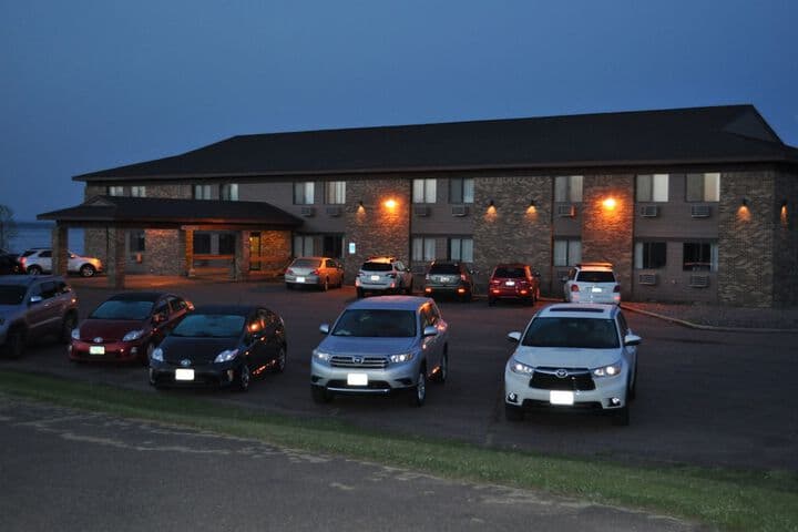 The Washburn Inn on the Lake photo 1
