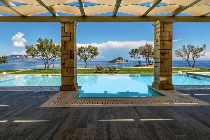 Artina Luxury Villa photo 3