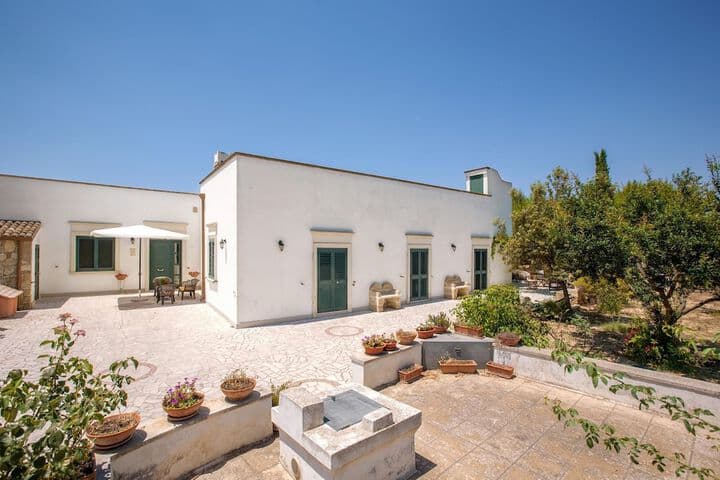 Coelimanna Crypt destination view