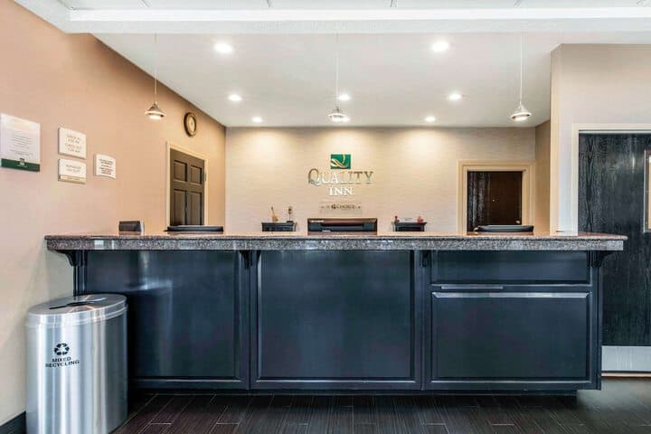 Quality Inn Memphis Airport photo 2