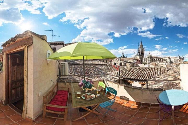 Casa Catedral terraza privada con vistas en el corazón de Toledo photo 4