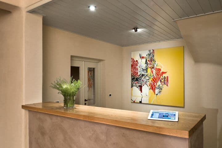 Voreina Gallery Suites photo 3