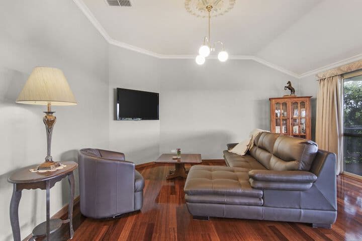 Shambhala Guesthouse photo 5