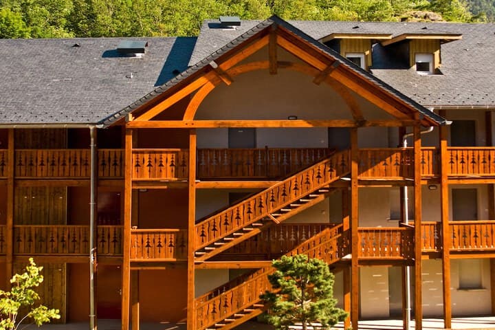 Résidence Lagrange Vacances Les Chalets dAx photo 2
