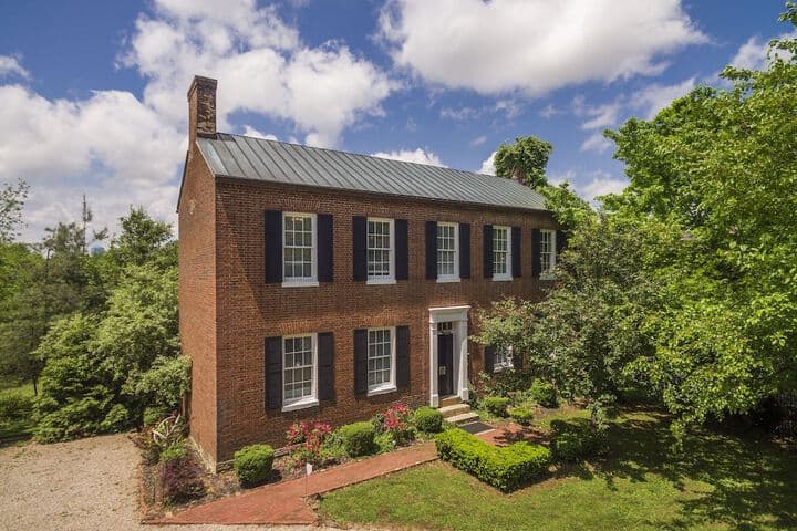 Bourbon Manor B&B photo 3