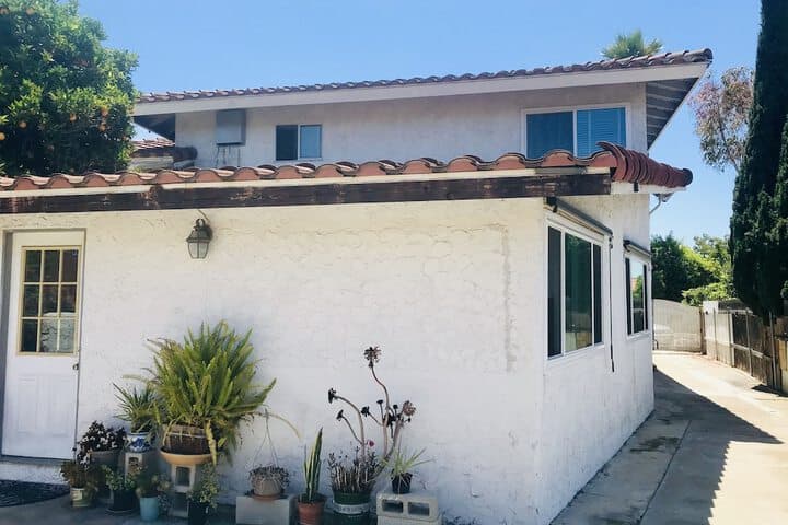 Entire 3 Bedrooms Guest House Close Beach Downtown photo 5