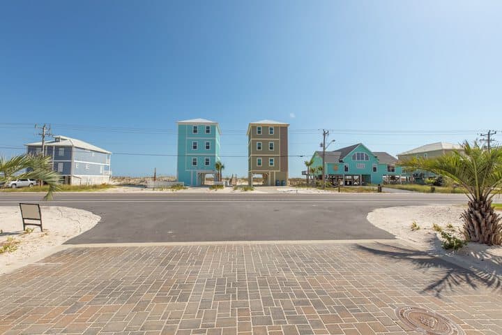 Little Lagoon Cottages photo 2