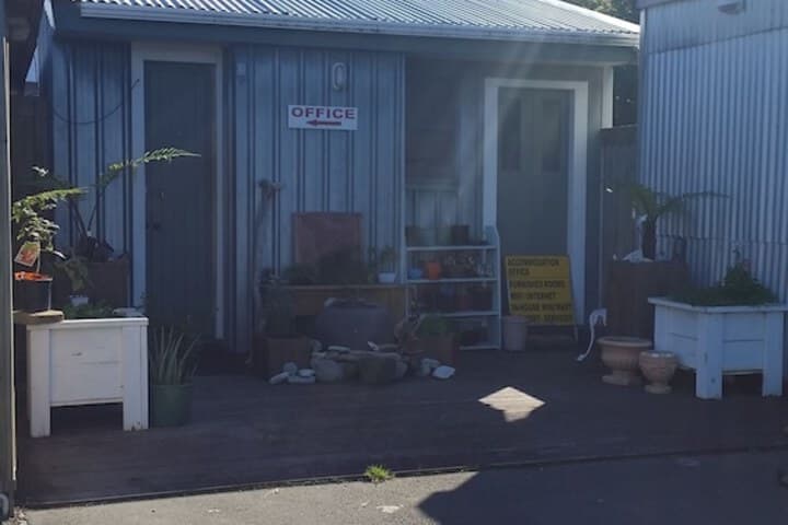 Racecourse Backpackers Hostel photo 5