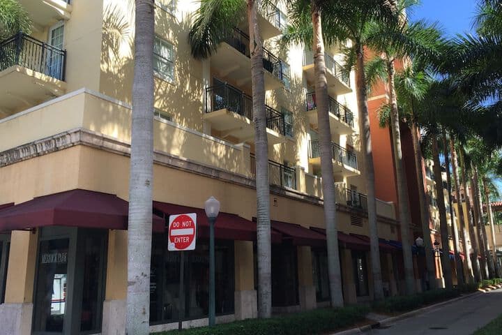 LYX Suites at Merrick Park in Coral Gables photo 5