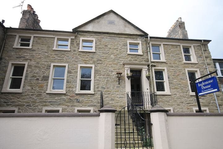 Inglestone House photo 5