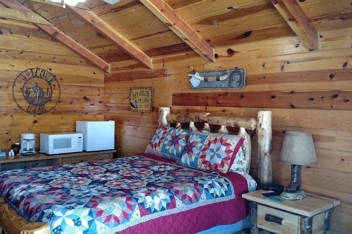 Bryce Valley Lodging photo 3