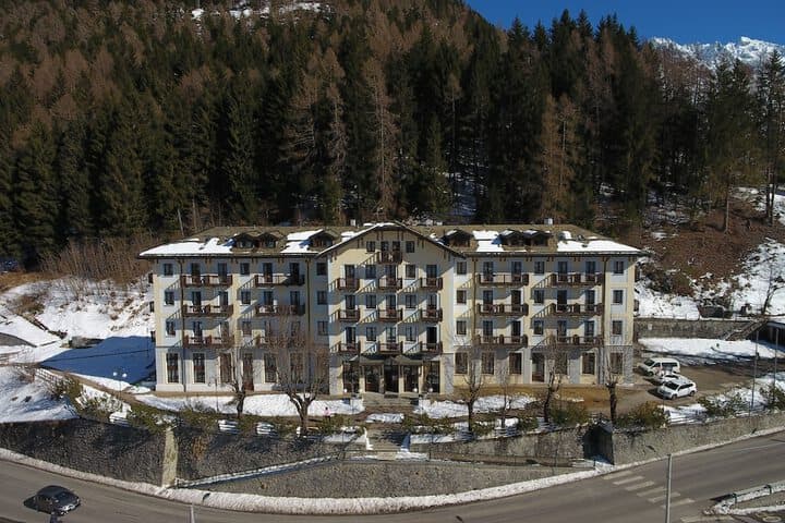 Palace Pontedilegno Resort photo 2