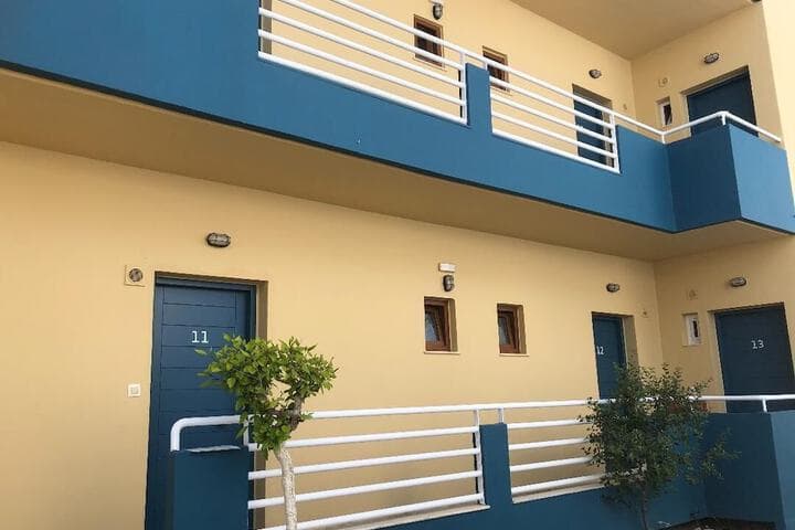 Frank Apartments photo 5