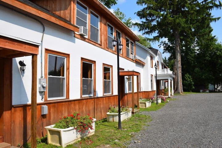Townhouse Hotel photo 2