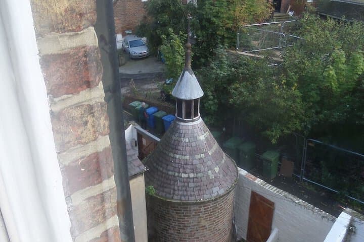 Broomfield House photo 2