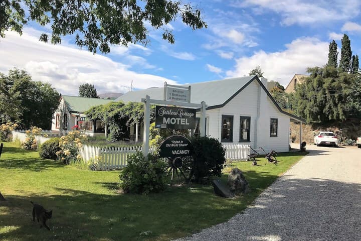 Arrowtown destination view