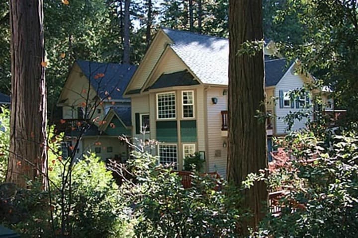 McCaffrey House B&B Inn photo 2