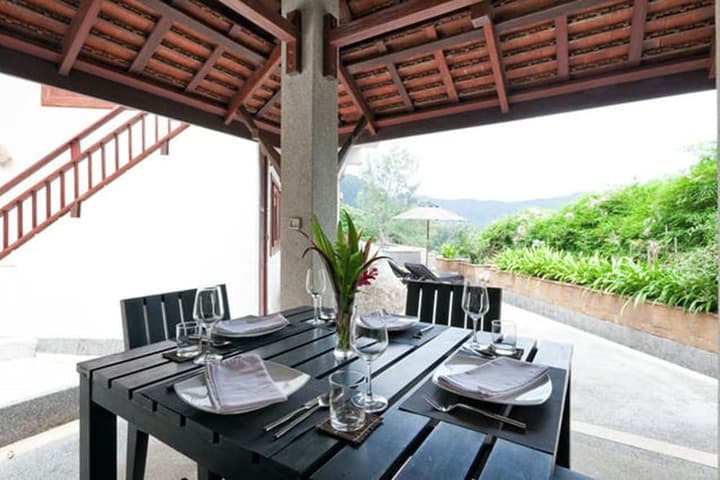 Villa H photo 2