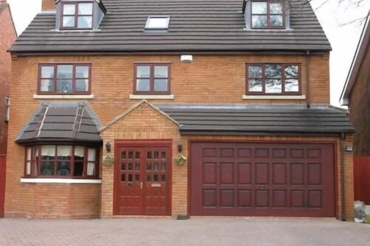 Hay Lane Lodge photo 2