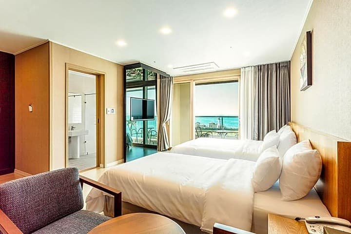 Rich Hotel photo 2