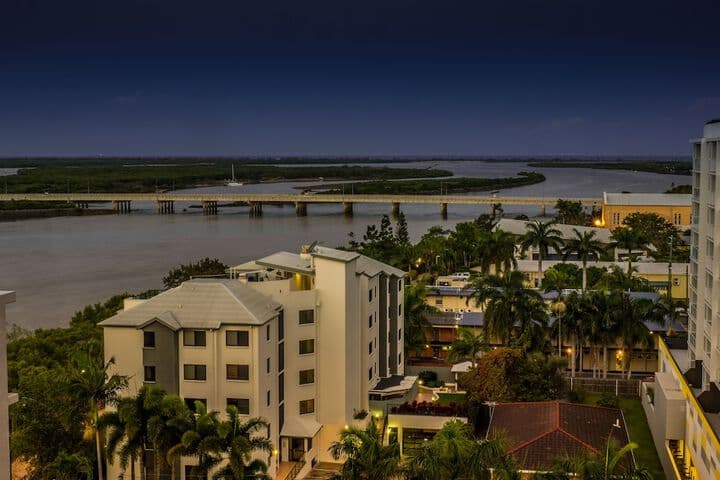 Lanai Riverside Apartments photo 5