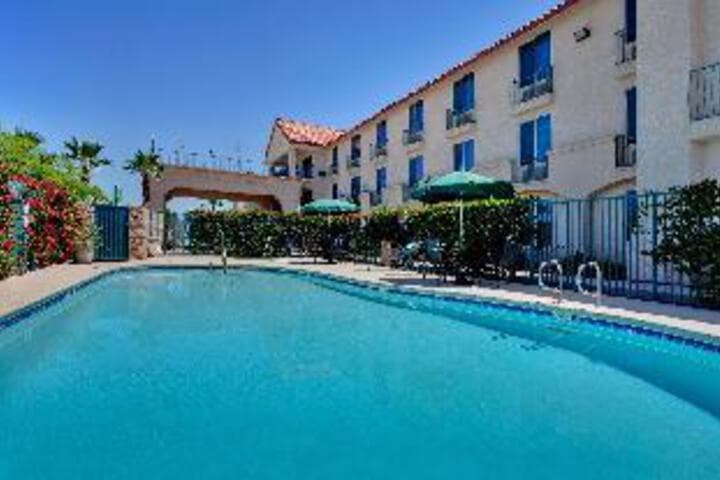 Hampton Inn by Hilton Calexico photo 2