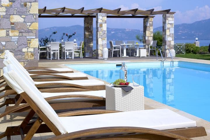 Aeolis Apartments & Studios photo 4