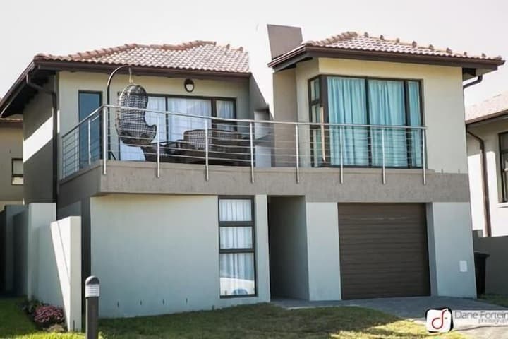 Coral Beach House photo 1