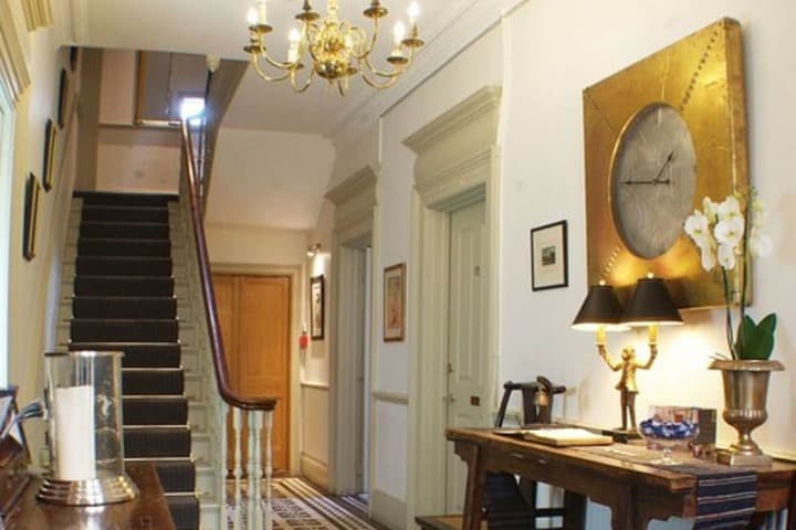 Dorian House photo 5